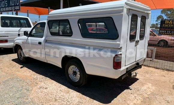 Tenga Tsaru Toyota Hilux Chena Mota in Beitbridge in Matabeleland South Tenga Tsaru Toyota Hilux Chena Mota in Beitbridge in Matabeleland South