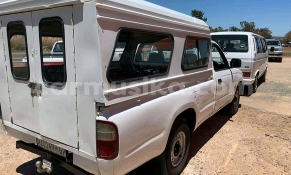 Tenga Tsaru Toyota Hilux Chena Mota in Beitbridge in Matabeleland South Tenga Tsaru Toyota Hilux Chena Mota in Beitbridge in Matabeleland South
