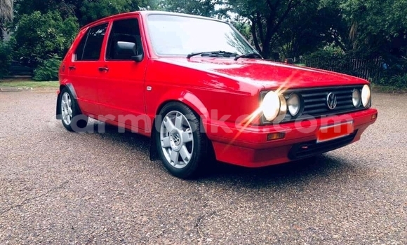 Buy Used Volkswagen Golf Red Car in Beitbridge in Matabeleland South