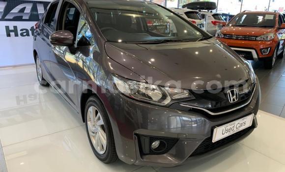 Tenga Tsaru Honda Jazz Beige Mota in Beitbridge in Matabeleland South