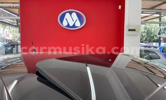 Buy Used Volkswagen Golf Beige Car in Beitbridge in Matabeleland South Buy Used Volkswagen Golf Beige Car in Beitbridge in Matabeleland South