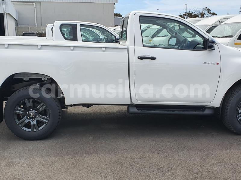 Big with watermark toyota hilux matabeleland south beitbridge 19608