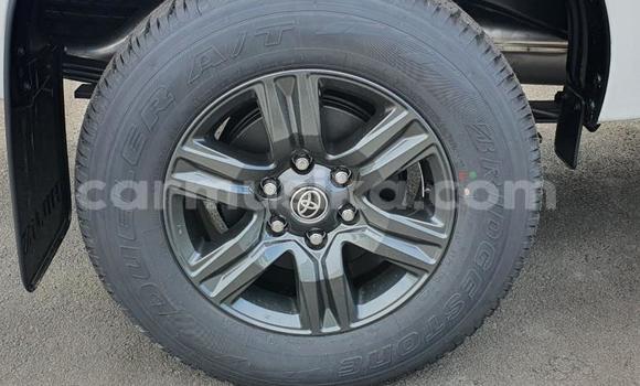 Acheter Occasion Voiture Toyota Hilux Blanc à Beitbridge, Matabeleland South Acheter Occasion Voiture Toyota Hilux Blanc à Beitbridge, Matabeleland South