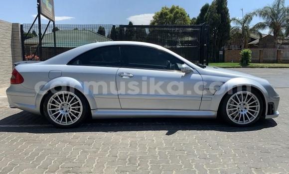 Acheter Occasion Voiture Mercedes‒Benz CLK–Class Gris à Beitbridge, Matabeleland South Acheter Occasion Voiture Mercedes‒Benz CLK–Class Gris à Beitbridge, Matabeleland South
