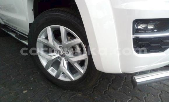 Nunua Ilio tumika Volkswagen Amarok Nyeupe Gari ndani ya Beitbridge nchini Matabeleland Kusini Nunua Ilio tumika Volkswagen Amarok Nyeupe Gari ndani ya Beitbridge nchini Matabeleland Kusini