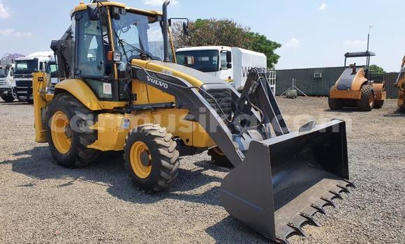 Acheter Occasion Utilitaire Volvo F4 Autre à Beitbridge, Matabeleland South Acheter Occasion Utilitaire Volvo F4 Autre à Beitbridge, Matabeleland South