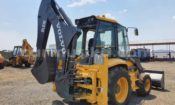 Acheter Occasion Utilitaire Volvo F4 Autre à Beitbridge, Matabeleland South Acheter Occasion Utilitaire Volvo F4 Autre à Beitbridge, Matabeleland South
