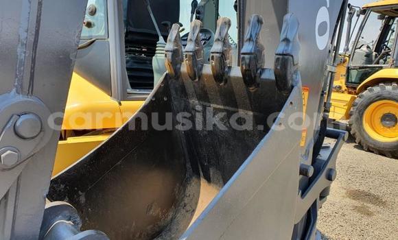 Acheter Occasion Utilitaire Volvo F4 Autre à Beitbridge, Matabeleland South Acheter Occasion Utilitaire Volvo F4 Autre à Beitbridge, Matabeleland South