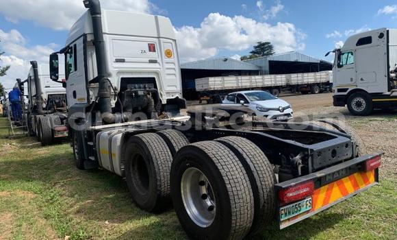 Acheter Occasion Utilitaire Man Silent Blanc à Beitbridge, Matabeleland South Acheter Occasion Utilitaire Man Silent Blanc à Beitbridge, Matabeleland South