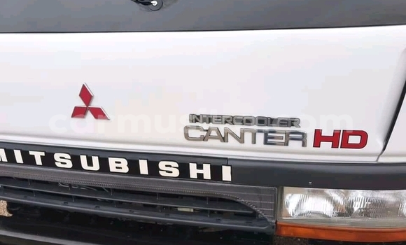 Buy Used Mitsubishi Canter White Truck in Beitbridge in Matabeleland South Buy Used Mitsubishi Canter White Truck in Beitbridge in Matabeleland South