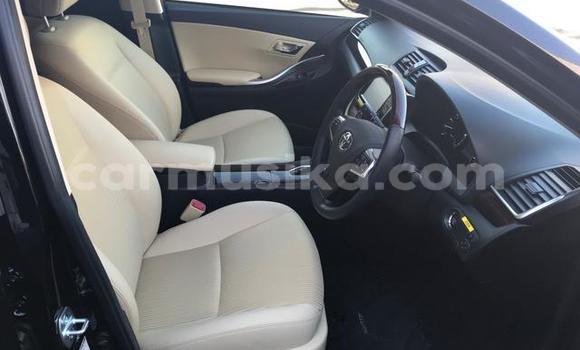 Acheter Occasion Voiture Toyota Allion Noir à Beitbridge, Matabeleland South Acheter Occasion Voiture Toyota Allion Noir à Beitbridge, Matabeleland South