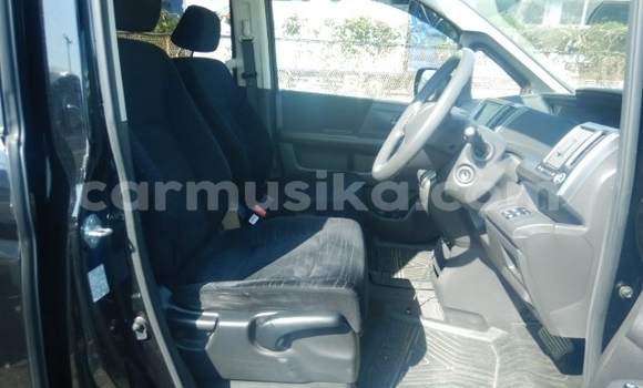 Nunua Ilio tumika Honda Stepwgn Nyeusi Gari ndani ya Beitbridge nchini Matabeleland Kusini Nunua Ilio tumika Honda Stepwgn Nyeusi Gari ndani ya Beitbridge nchini Matabeleland Kusini