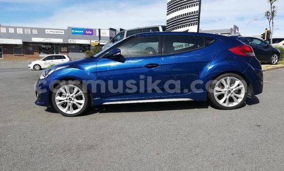Buy Used Hyundai Veloster Blue Car in Beitbridge in Matabeleland South