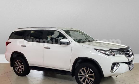 Tenga Tsaru Toyota Hilux Chena Mota in Beitbridge in Matabeleland South Tenga Tsaru Toyota Hilux Chena Mota in Beitbridge in Matabeleland South