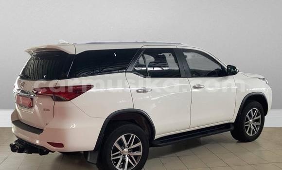 Tenga Tsaru Toyota Hilux Chena Mota in Beitbridge in Matabeleland South Tenga Tsaru Toyota Hilux Chena Mota in Beitbridge in Matabeleland South