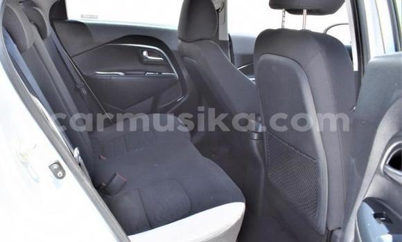 Acheter Occasion Voiture Kia Rio Gris à Beitbridge, Matabeleland South Acheter Occasion Voiture Kia Rio Gris à Beitbridge, Matabeleland South