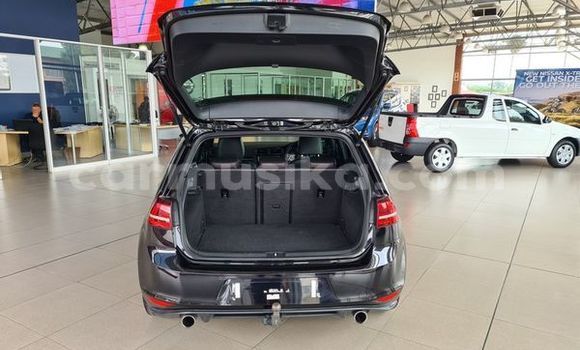 Acheter Occasion Voiture Volkswagen Golf GTI Noir à Beitbridge, Matabeleland South Acheter Occasion Voiture Volkswagen Golf GTI Noir à Beitbridge, Matabeleland South