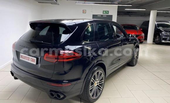 Nunua Ilio tumika Porsche 718 Cayman Nyeusi Gari ndani ya Beitbridge nchini Matabeleland Kusini