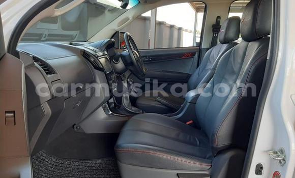 Tenga Tsaru Isuzu KB Chena Mota in Harare in Harare Tenga Tsaru Isuzu KB Chena Mota in Harare in Harare