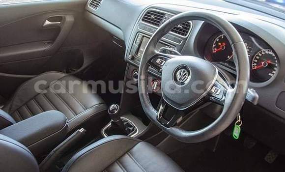 Tenga Tsaru Volkswagen Polo Tsvuku Mota in Harare in Harare Tenga Tsaru Volkswagen Polo Tsvuku Mota in Harare in Harare
