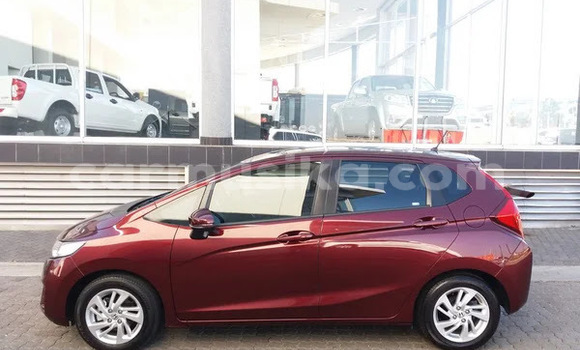 Tenga Tsaru Honda Jazz Tsvuku Mota in Beitbridge in Matabeleland South Tenga Tsaru Honda Jazz Tsvuku Mota in Beitbridge in Matabeleland South