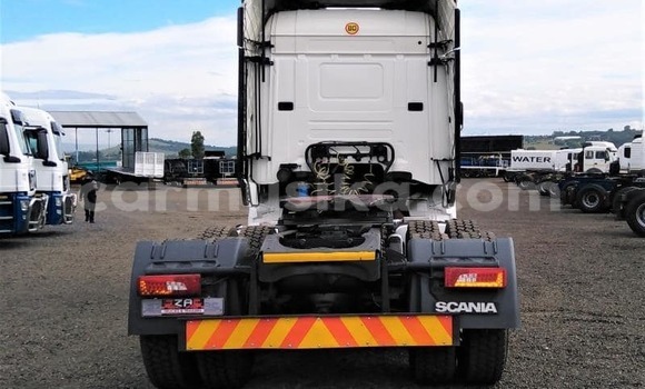 Tenga Tsaru Scania R420 Chena Rori in Harare in Harare Tenga Tsaru Scania R420 Chena Rori in Harare in Harare