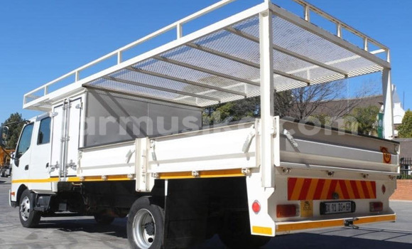Tenga Tsaru Hino 300 Chena Rori in Harare in Harare Tenga Tsaru Hino 300 Chena Rori in Harare in Harare