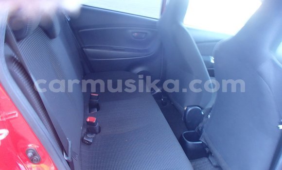 Tenga Tsaru Toyota Vitz Tsvuku Mota in Beitbridge in Matabeleland South Tenga Tsaru Toyota Vitz Tsvuku Mota in Beitbridge in Matabeleland South