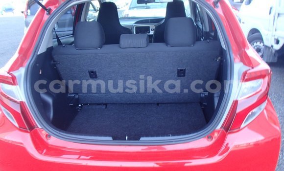 Tenga Tsaru Toyota Vitz Tsvuku Mota in Beitbridge in Matabeleland South Tenga Tsaru Toyota Vitz Tsvuku Mota in Beitbridge in Matabeleland South