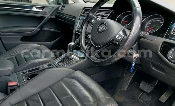 Acheter Occasion Voiture Volkswagen Golf Blanc à Beitbridge, Matabeleland South Acheter Occasion Voiture Volkswagen Golf Blanc à Beitbridge, Matabeleland South