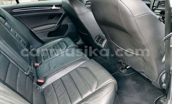 Acheter Occasion Voiture Volkswagen Golf Blanc à Beitbridge, Matabeleland South Acheter Occasion Voiture Volkswagen Golf Blanc à Beitbridge, Matabeleland South