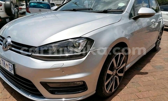 Acheter Occasion Voiture Volkswagen Golf Blanc à Beitbridge, Matabeleland South Acheter Occasion Voiture Volkswagen Golf Blanc à Beitbridge, Matabeleland South