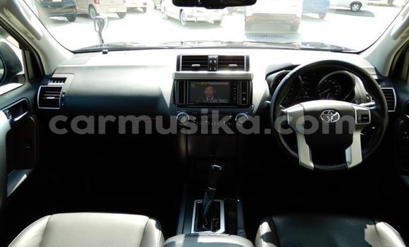 Acheter Occasion Voiture Toyota Land Cruiser Prado Noir à Beitbridge, Matabeleland South Acheter Occasion Voiture Toyota Land Cruiser Prado Noir à Beitbridge, Matabeleland South