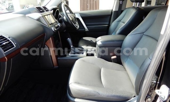 Acheter Occasion Voiture Toyota Land Cruiser Prado Noir à Beitbridge, Matabeleland South Acheter Occasion Voiture Toyota Land Cruiser Prado Noir à Beitbridge, Matabeleland South