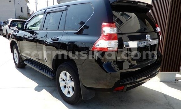 Acheter Occasion Voiture Toyota Land Cruiser Prado Noir à Beitbridge, Matabeleland South Acheter Occasion Voiture Toyota Land Cruiser Prado Noir à Beitbridge, Matabeleland South