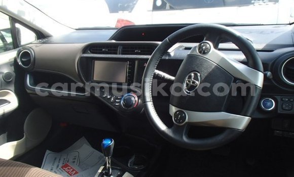 Nunua Ilio tumika Toyota Aqua Nyeupe Gari ndani ya Beitbridge nchini Matabeleland Kusini Nunua Ilio tumika Toyota Aqua Nyeupe Gari ndani ya Beitbridge nchini Matabeleland Kusini