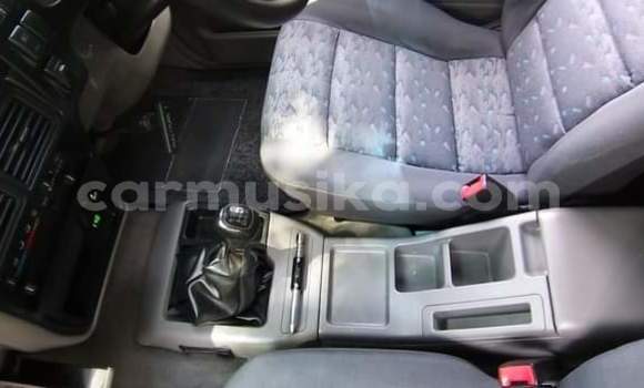 Acheter Occasion Voiture Isuzu KB Blanc à Beitbridge, Matabeleland South Acheter Occasion Voiture Isuzu KB Blanc à Beitbridge, Matabeleland South