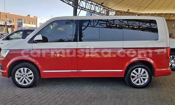 Tenga Tsaru Volkswagen Caravelle Tsvuku Mota in Beitbridge in Matabeleland South Tenga Tsaru Volkswagen Caravelle Tsvuku Mota in Beitbridge in Matabeleland South