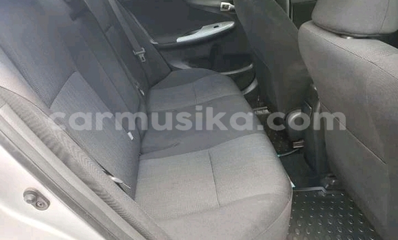 Nunua Ilio tumika Toyota Corolla Fedha Gari ndani ya Beitbridge nchini Matabeleland Kusini Nunua Ilio tumika Toyota Corolla Fedha Gari ndani ya Beitbridge nchini Matabeleland Kusini