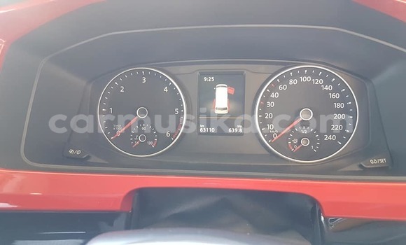 Tenga Tsaru Volkswagen Caravelle Tsvuku Mota in Beitbridge in Matabeleland South Tenga Tsaru Volkswagen Caravelle Tsvuku Mota in Beitbridge in Matabeleland South