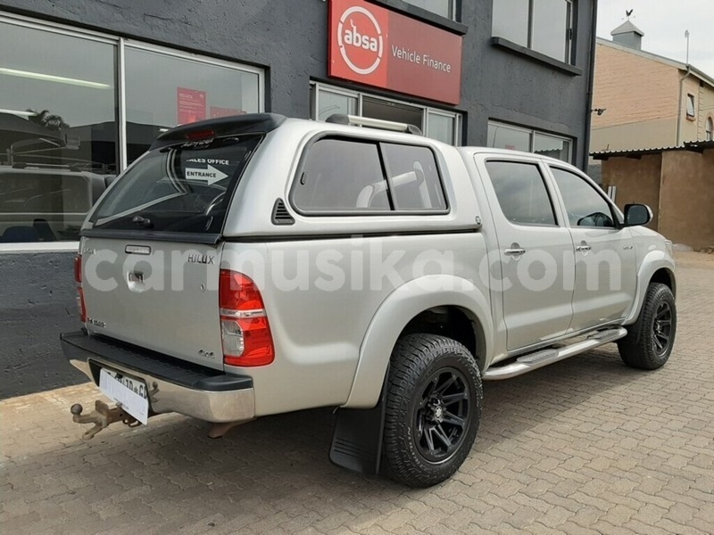 Big with watermark toyota hilux matabeleland south beitbridge 19729