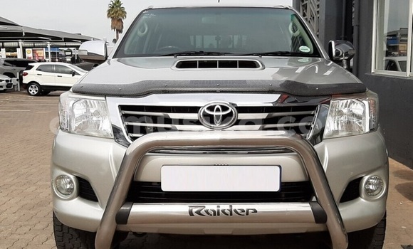 Tenga Tsaru Toyota Hilux Sirivha Mota in Beitbridge in Matabeleland South Tenga Tsaru Toyota Hilux Sirivha Mota in Beitbridge in Matabeleland South