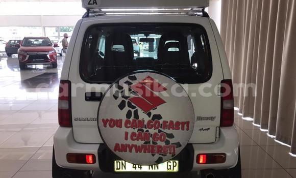 Acheter Occasion Voiture Suzuki Jimny Blanc à Beitbridge, Matabeleland South Acheter Occasion Voiture Suzuki Jimny Blanc à Beitbridge, Matabeleland South