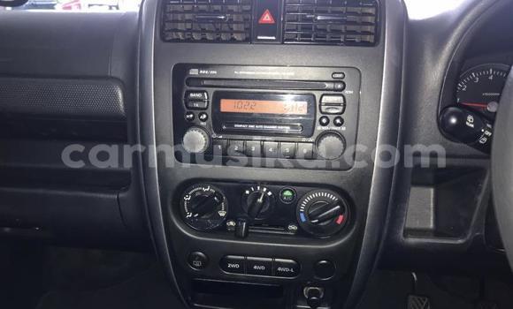 Acheter Occasion Voiture Suzuki Jimny Blanc à Beitbridge, Matabeleland South Acheter Occasion Voiture Suzuki Jimny Blanc à Beitbridge, Matabeleland South