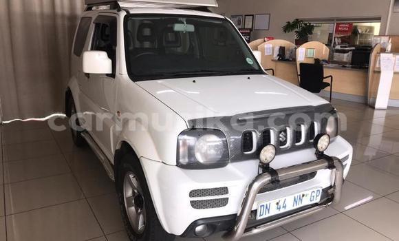 Acheter Occasion Voiture Suzuki Jimny Blanc à Beitbridge, Matabeleland South Acheter Occasion Voiture Suzuki Jimny Blanc à Beitbridge, Matabeleland South