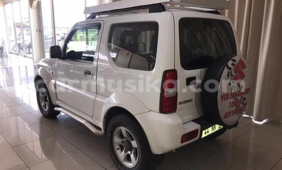 Acheter Occasion Voiture Suzuki Jimny Blanc à Beitbridge, Matabeleland South Acheter Occasion Voiture Suzuki Jimny Blanc à Beitbridge, Matabeleland South