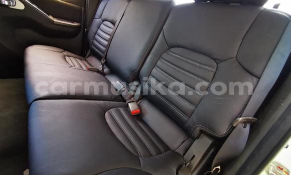 Acheter Occasion Voiture Nissan Navara Blanc à Beitbridge, Matabeleland South Acheter Occasion Voiture Nissan Navara Blanc à Beitbridge, Matabeleland South