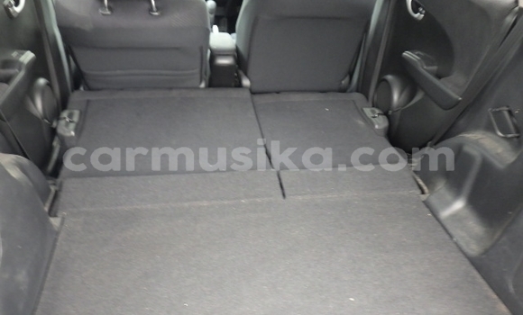 Nunua Ilio tumika Honda Fit Nyeupe Gari ndani ya Beitbridge nchini Matabeleland Kusini Nunua Ilio tumika Honda Fit Nyeupe Gari ndani ya Beitbridge nchini Matabeleland Kusini