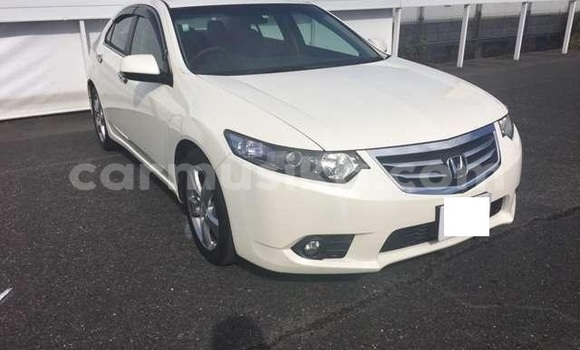 Buy Used Honda Accord White Car in Beitbridge in Matabeleland South Buy Used Honda Accord White Car in Beitbridge in Matabeleland South