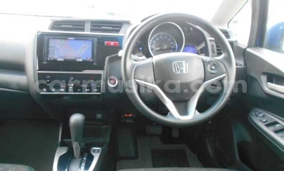 Nunua Ilio tumika Honda Fit Bluu Gari ndani ya Beitbridge nchini Matabeleland Kusini Nunua Ilio tumika Honda Fit Bluu Gari ndani ya Beitbridge nchini Matabeleland Kusini